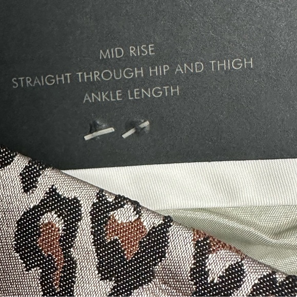 NWT Banana Republic Silky Animal-Print Ankle Pant. 6 - Picture 7 of 10